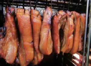佐藤食肉　豚ばらつるし焼豚　阿賀野市の肉屋　ナマトク