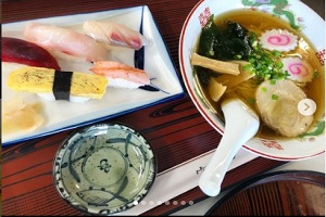 名立食堂のラーメンと寿司セット　名物の甘エビ丼　新潟県上越市名立