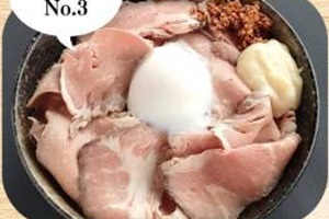 女性人気が高いローストビーフ丼　どんぶり専門店GiGi　新潟市中央区笹口