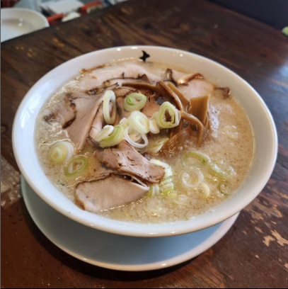 背脂みそラーメンが人気のらーめん土佐屋　新潟市東区