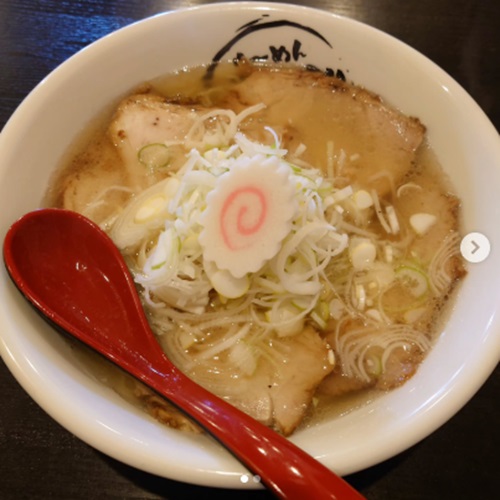 すごく人気の生姜ラーメン　らーめん　ゆず　期間限定メニュー　五泉ラーメン