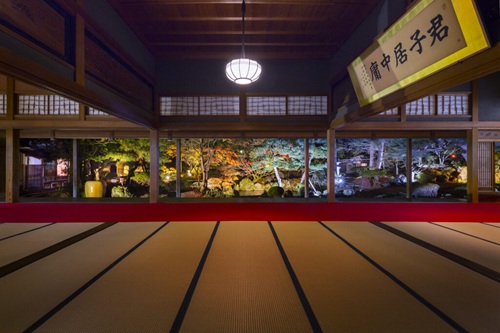 北方文化博物館の紅葉ライトアップ(11月中旬)