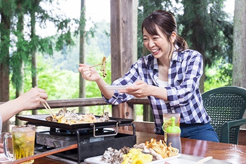 三川観光きのこ園で秋の味覚を満喫!きのこ狩り&BBQの楽しみ方