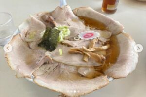 柏崎駅前「そばよし」が2025年11月3日で閉店へ。52年続いた味に、惜しむ声。