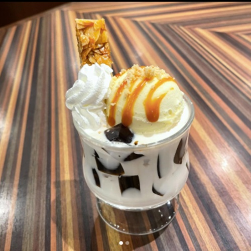 【三条市】アイドルタイムも大人気！「王様の珈琲」で自家製コーヒーゼリーと紅茶を堪能